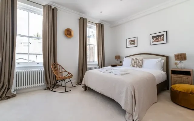 Holland Street 12158# 3