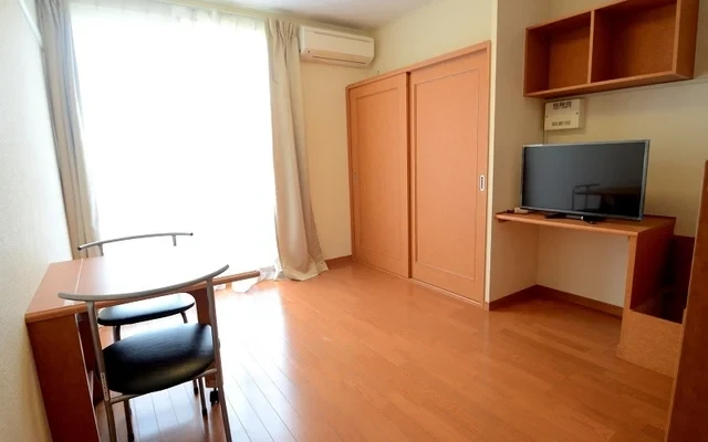 レオパレスルミエールＧＯＴＯＨ - Tendo student accommodation - 103号房间(带独立厨房)
