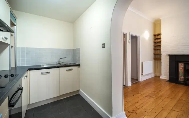 Frognal, London, NW3 6AG 3