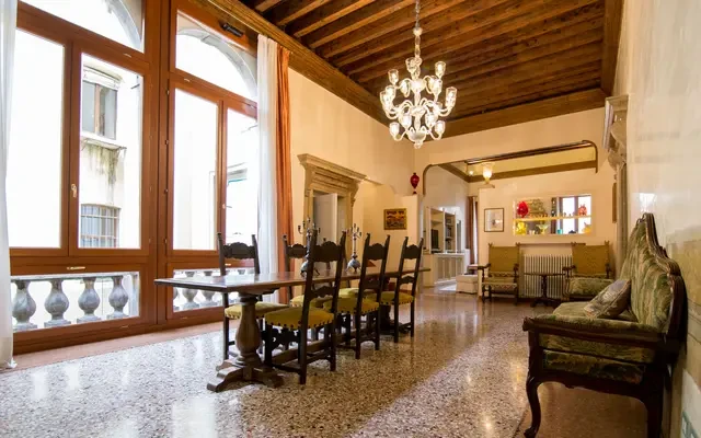 Fortuny 3967 Luxury suites & wine 0