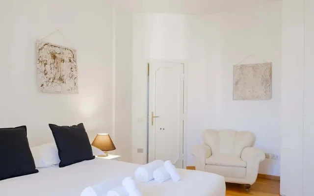 Appartamento luminoso e spazioso con ampia terrazza 1