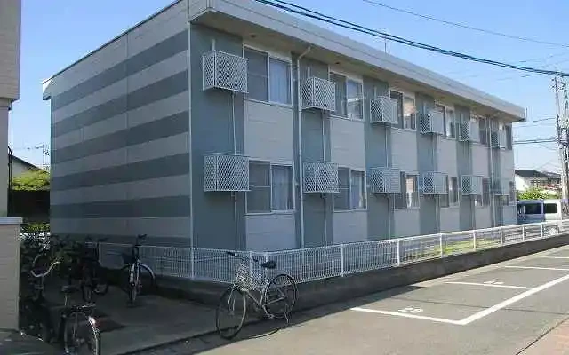 レオパレスセレステ湖山 0