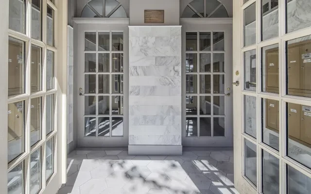 213-215 West 13th Street 3