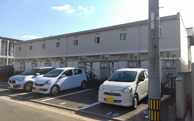 レオパレスブラン 4