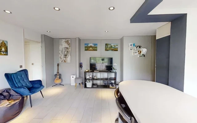 Room in Square de Versailles, Marly-le-Roi for 57 m² with 3 bedrooms – Studentenunterkunft in Yvelines – Private Room