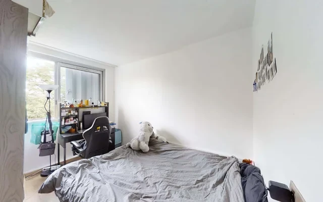 Room in Square de Versailles, Marly-le-Roi for 57 m² with 3 bedrooms – Studentenunterkunft in Yvelines