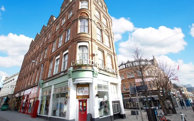 Carlton Building 0