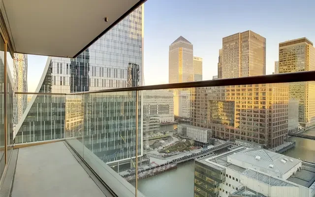 Landmark West, London E14 1