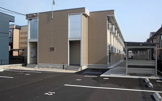 レオパレスコンフォート砺波 0