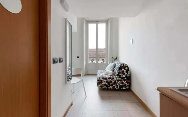 Monolocale su 2 livelli Milano-Corso Magenta! 4