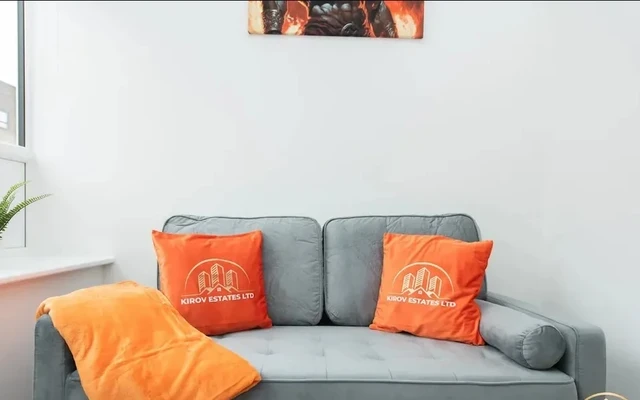 Hephaestus Apartment - The Craftsman of Town 2