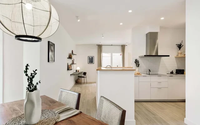 Meva - 2 bedrooms and terrace in Eixample Dreta 3
