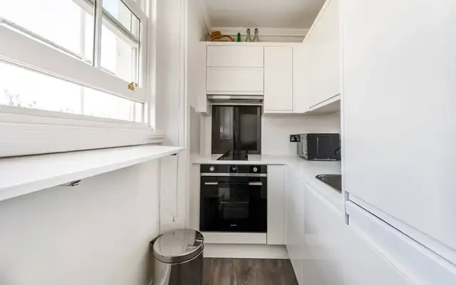 Inverness Terrace, Queensway, W2 2