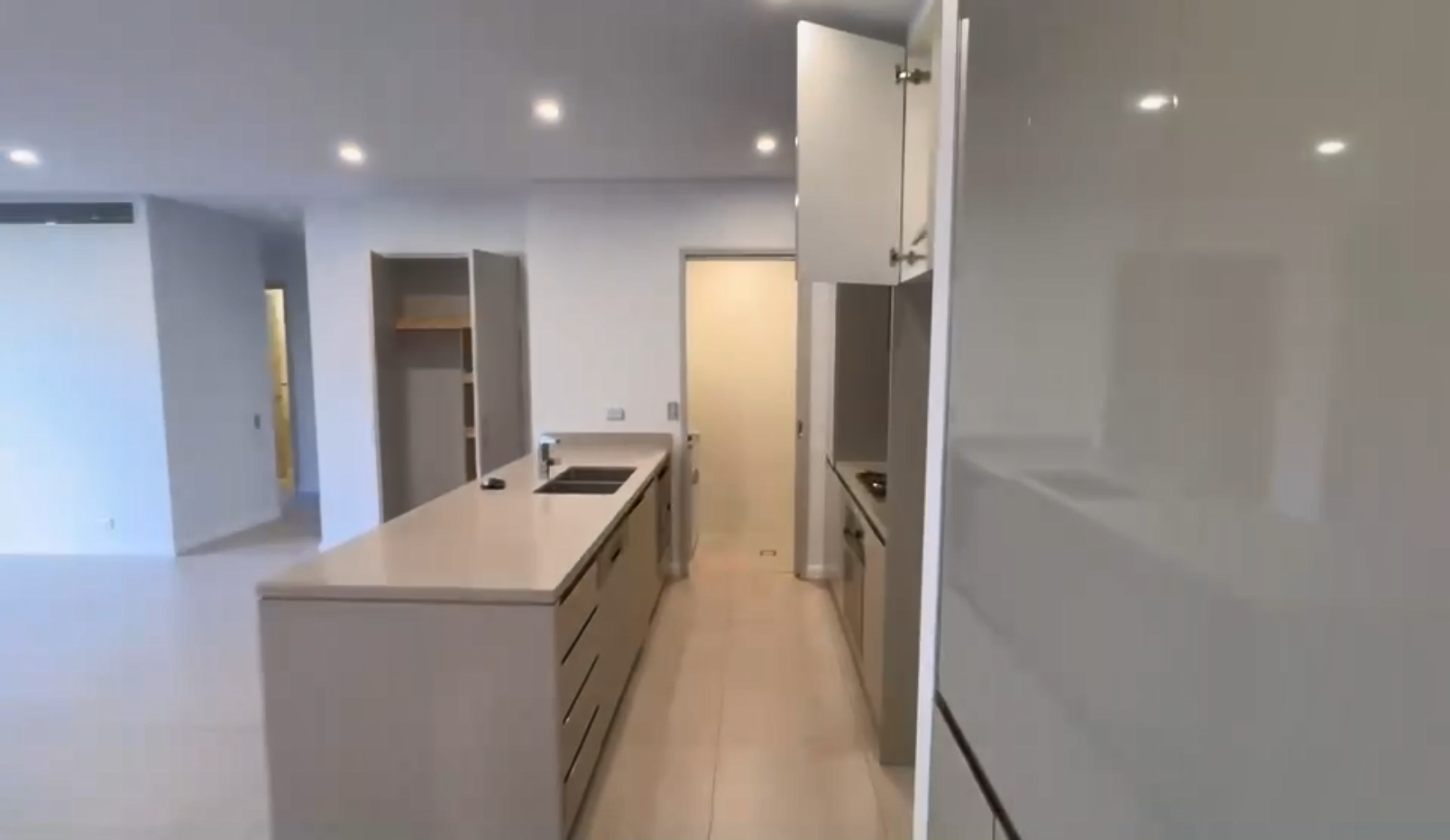 6 Studio Dr Eastgardens