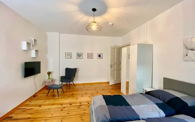 EMMA - charmantes 1-Zimmer-Apartment in super Lage in Friedrichshain 0