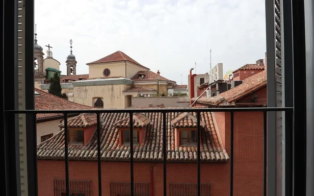 entire place de la Pasa 1