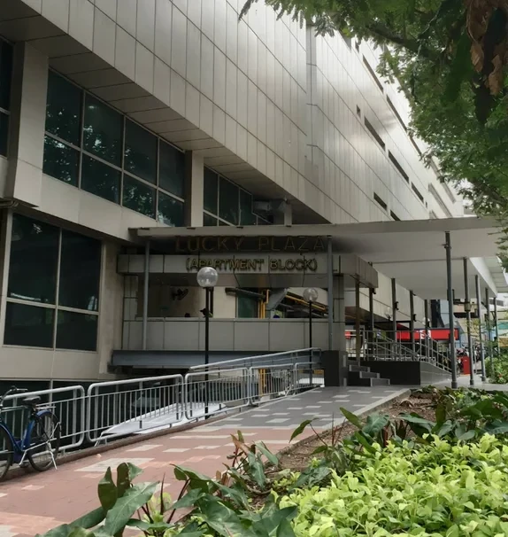 Lucky Plaza Apartment - EJ