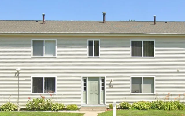 802 Hartwell Dr Apt E, Savoy, IL 61874 0