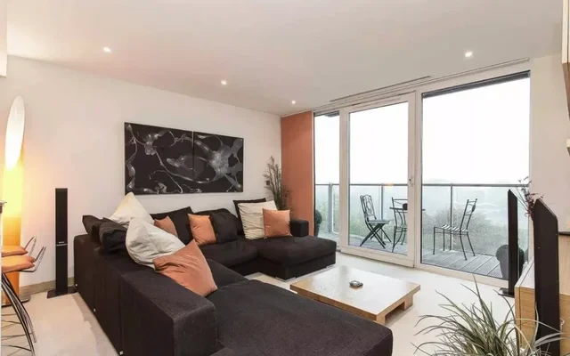 LH-Eustace Building 1