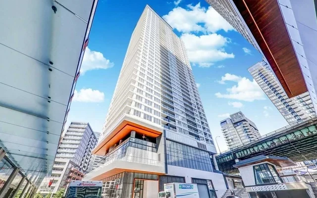 The LakeShore Condos 2