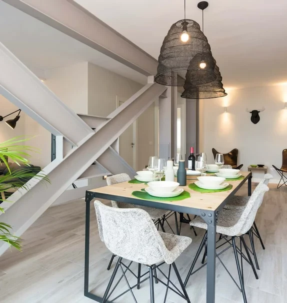 Premium Deluxe Alameda