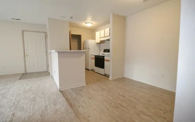 Bayberry Village & Oakbrook Court Apartments 3