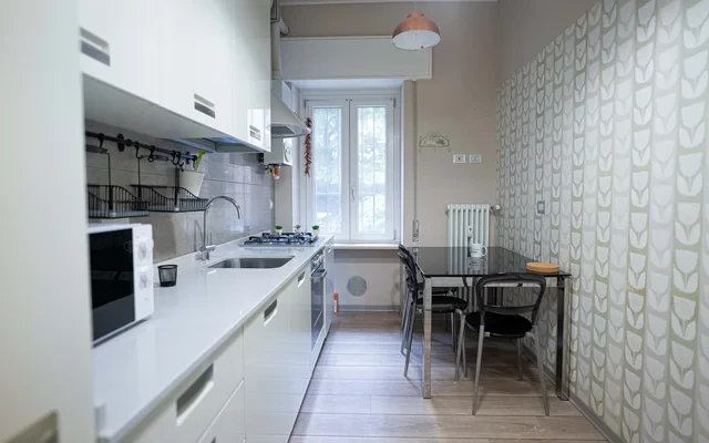 Viale Caterina da Forli 50 - 4 Bedroom apartment 1