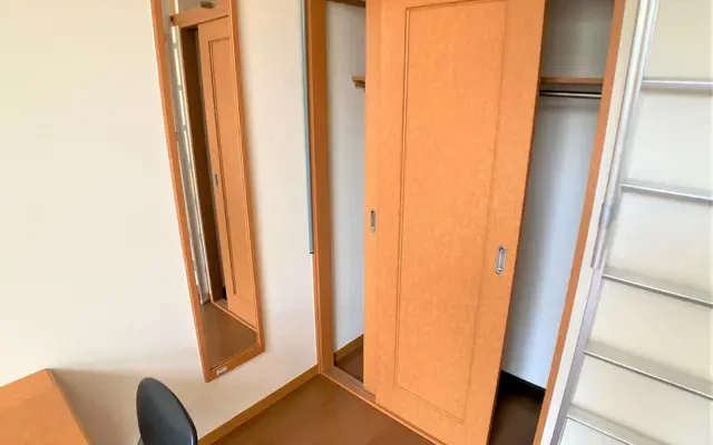 レオパレスＨｉＲｏ 1