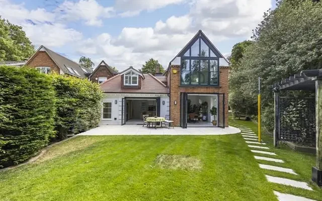 Kidbrooke Grove, London, SE3 0LJ 2