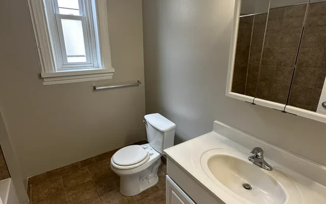 CA - 4051 Locust Street 2