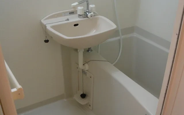 レオパレスグランドソレーユ 4