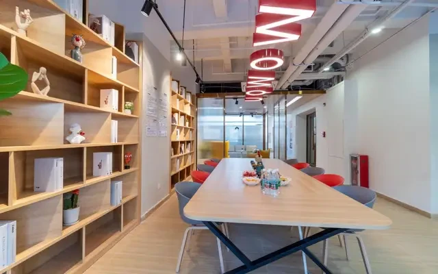 窝趣广州西门口地铁站轻社区 1