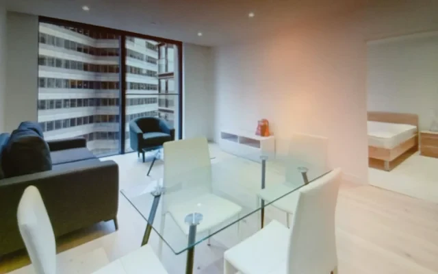 LH-Hampton Tower - London student accommodation - 1B1B