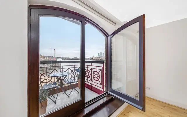 Trafalgar Court, Wapping Wall, London, E1W 3TF 2