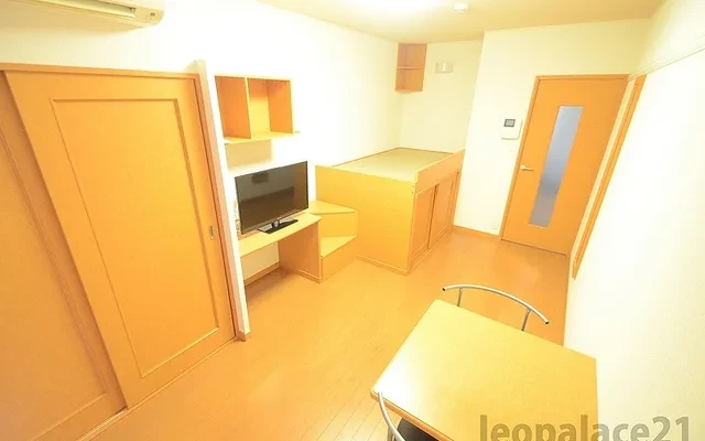 レオパレス合川むかい野 - Kurume student accommodation - 113号房间(带独立厨房)