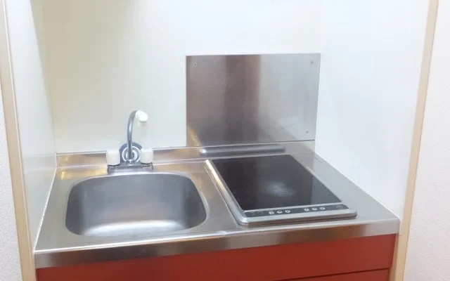 レオパレスユキコーポ７７ - Midori student accommodation - 202号房间(带独立厨房)