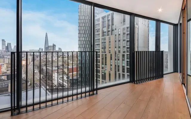 251 Southwark Bridge Road, London, SE1 2