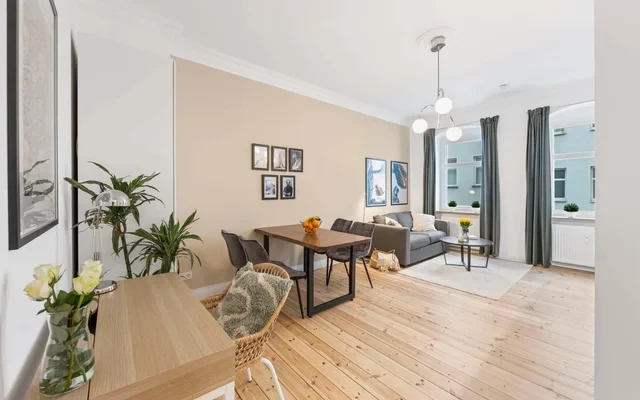 Modern, freshly renovated 2 room apartment with the best connection in Prenzlauer Berg 0