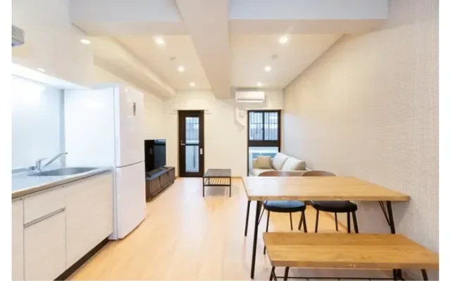 ロイヤル周船寺南 2