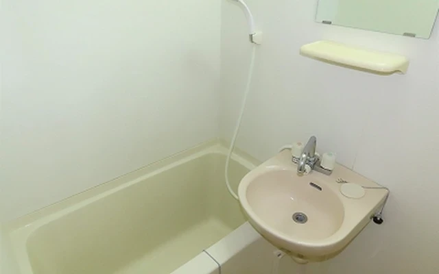 レオパレスＣｏＣｏ - Chikuma student accommodation - 202号房间(带独立厨房)