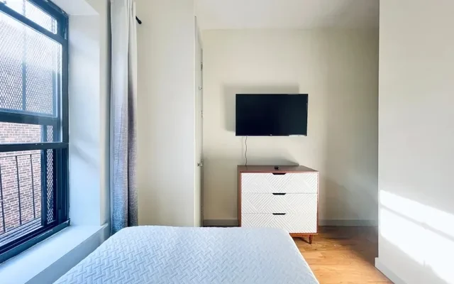 690 Prospect Place, Brooklyn 3
