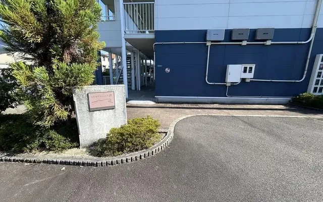 レオパレスプレミール - chỗ ở sinh viên tại Thành phố Matsuyama - 104号房间(带独立厨房)