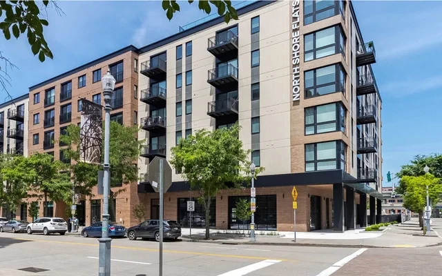 North Shore Flats 1