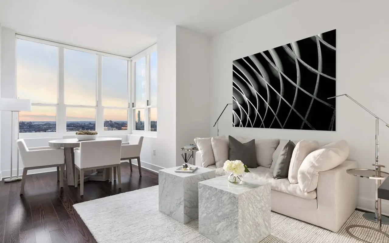 65 Bay Street 19