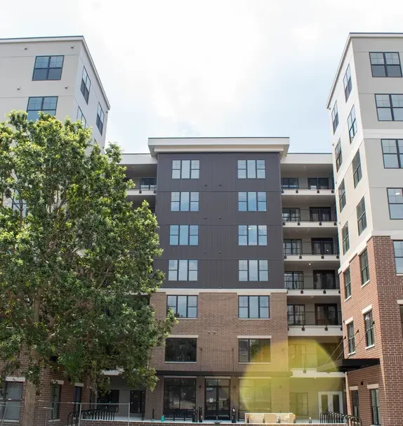 405 E Stoughton