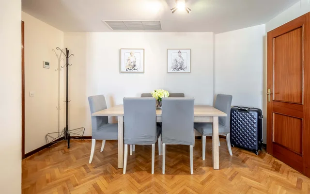 Apartment in Calle de Jacometrezo, Madrid for 135 m² with 2 bedrooms 1