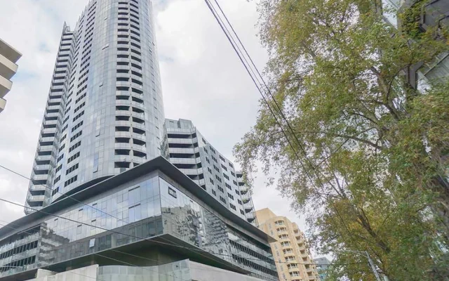 712/35 Malcolm Street 0