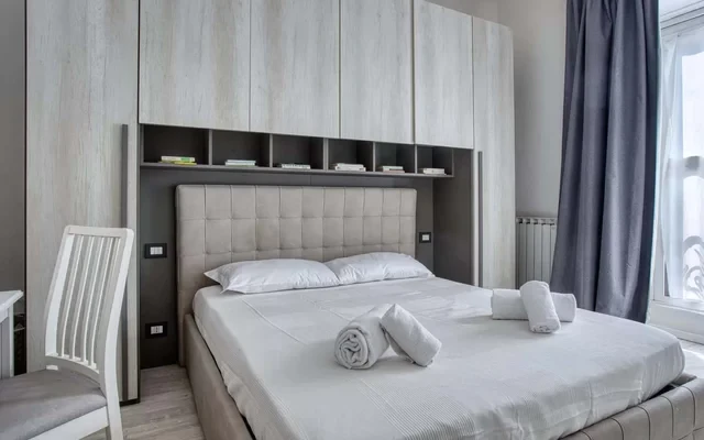 Chic 1-bed flat 3