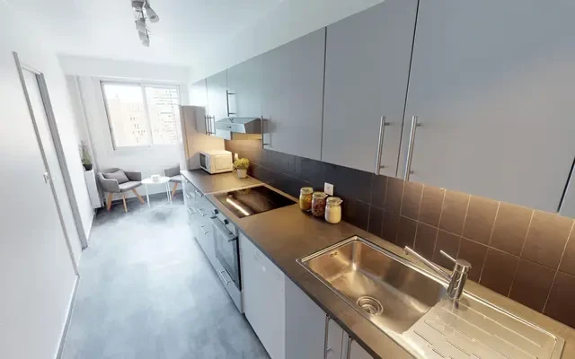 1 Square Henri Regnault, 92400 2