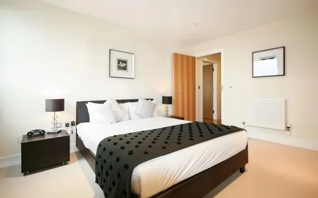 LH-Fairmont House - London student accommodation